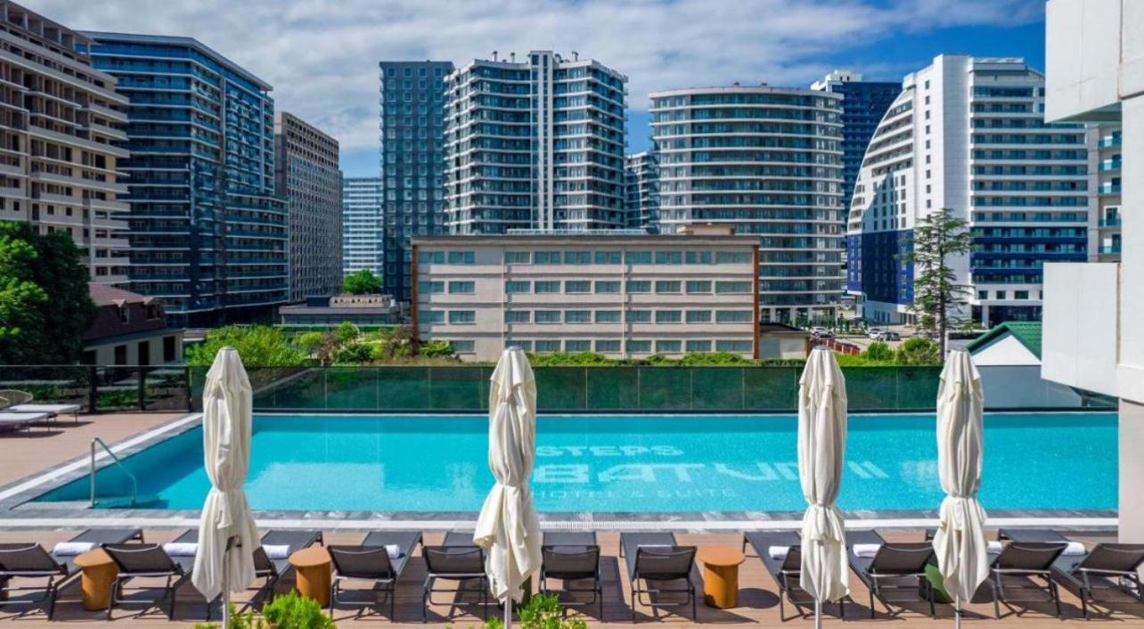 Nova Luxe Hotel & Residences Batumi Esterno foto