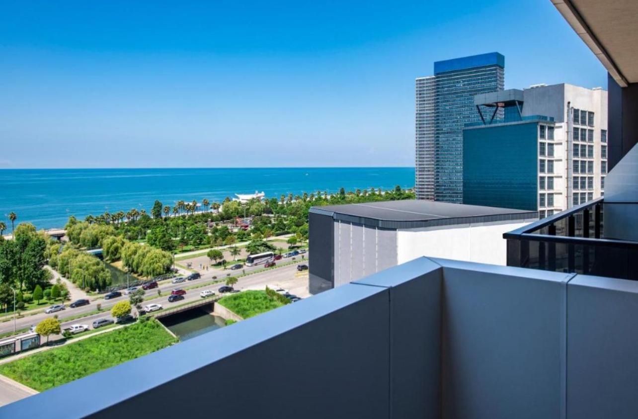 Nova Luxe Hotel & Residences Batumi Esterno foto