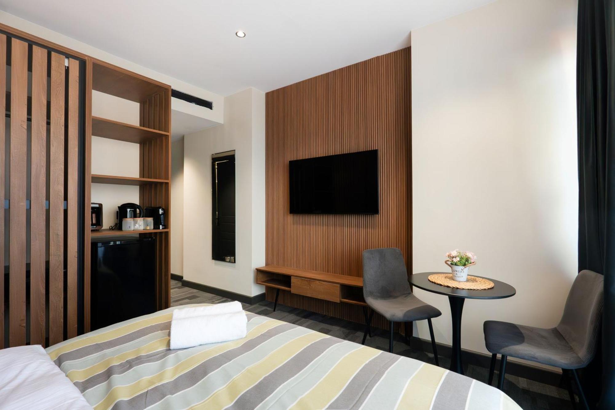 Nova Luxe Hotel & Residences Batumi Esterno foto