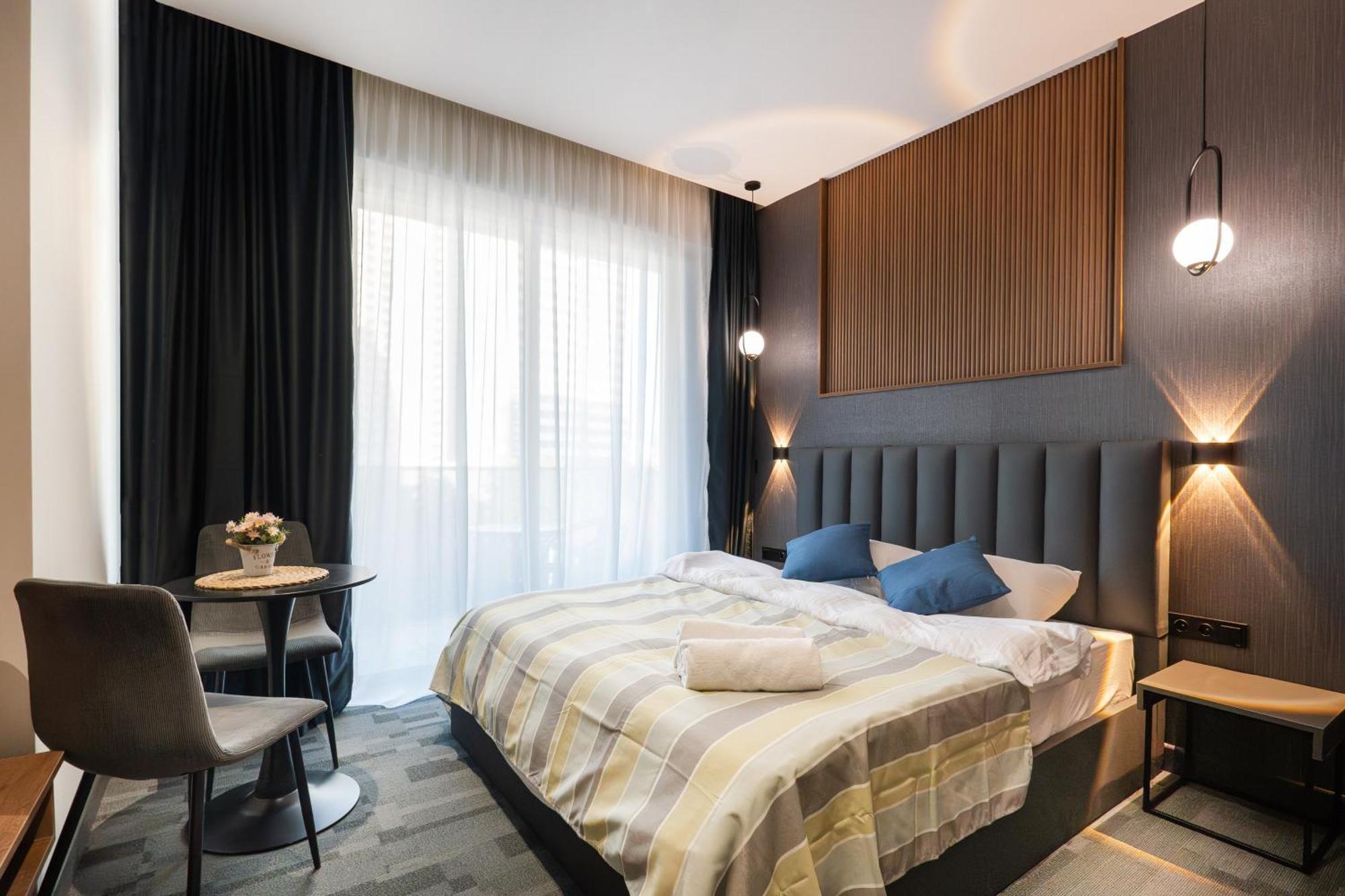 Nova Luxe Hotel & Residences Batumi Esterno foto