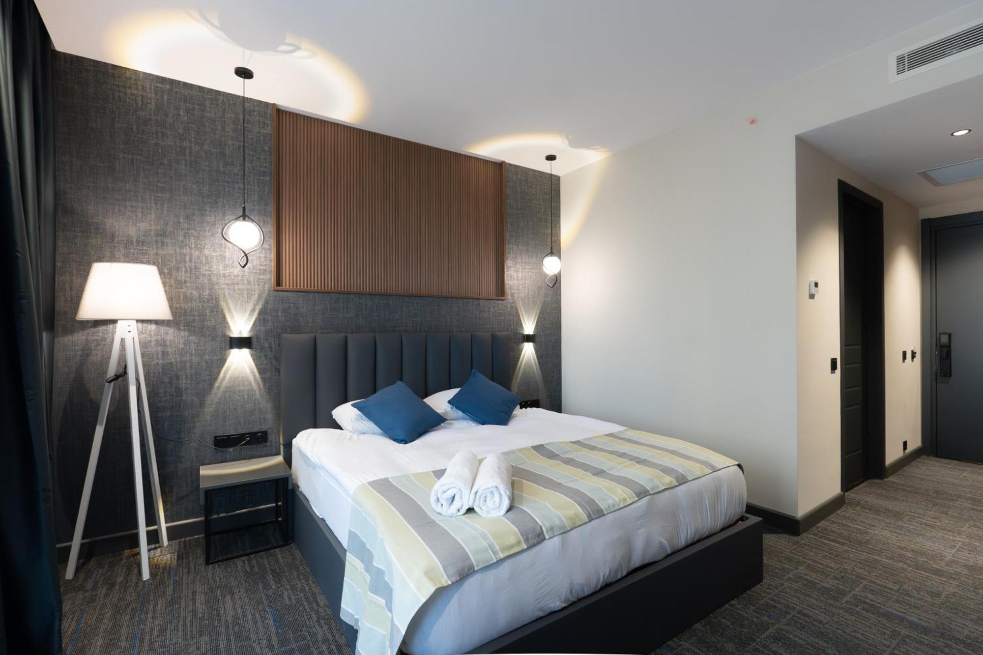 Nova Luxe Hotel & Residences Batumi Esterno foto