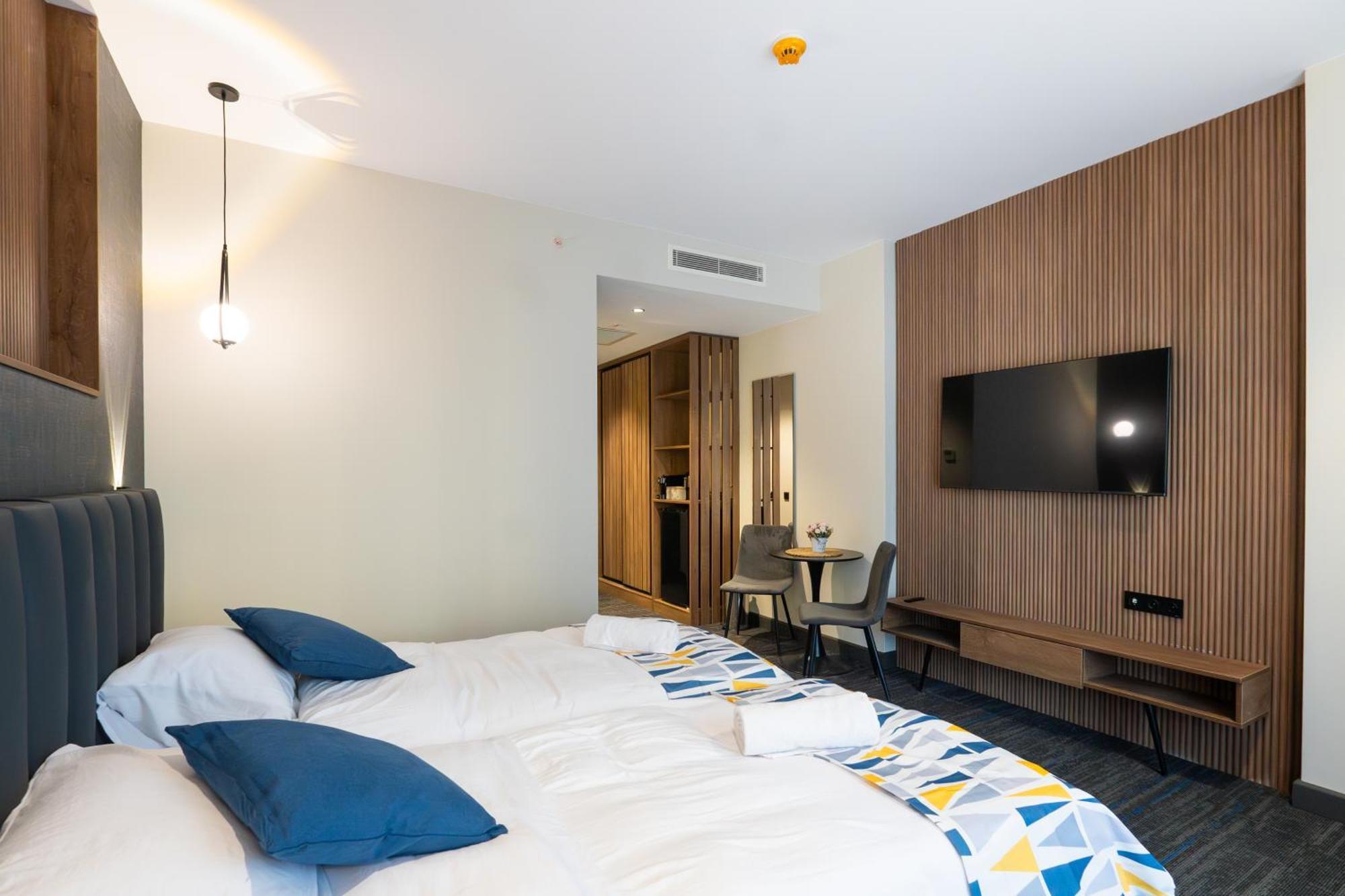 Nova Luxe Hotel & Residences Batumi Esterno foto