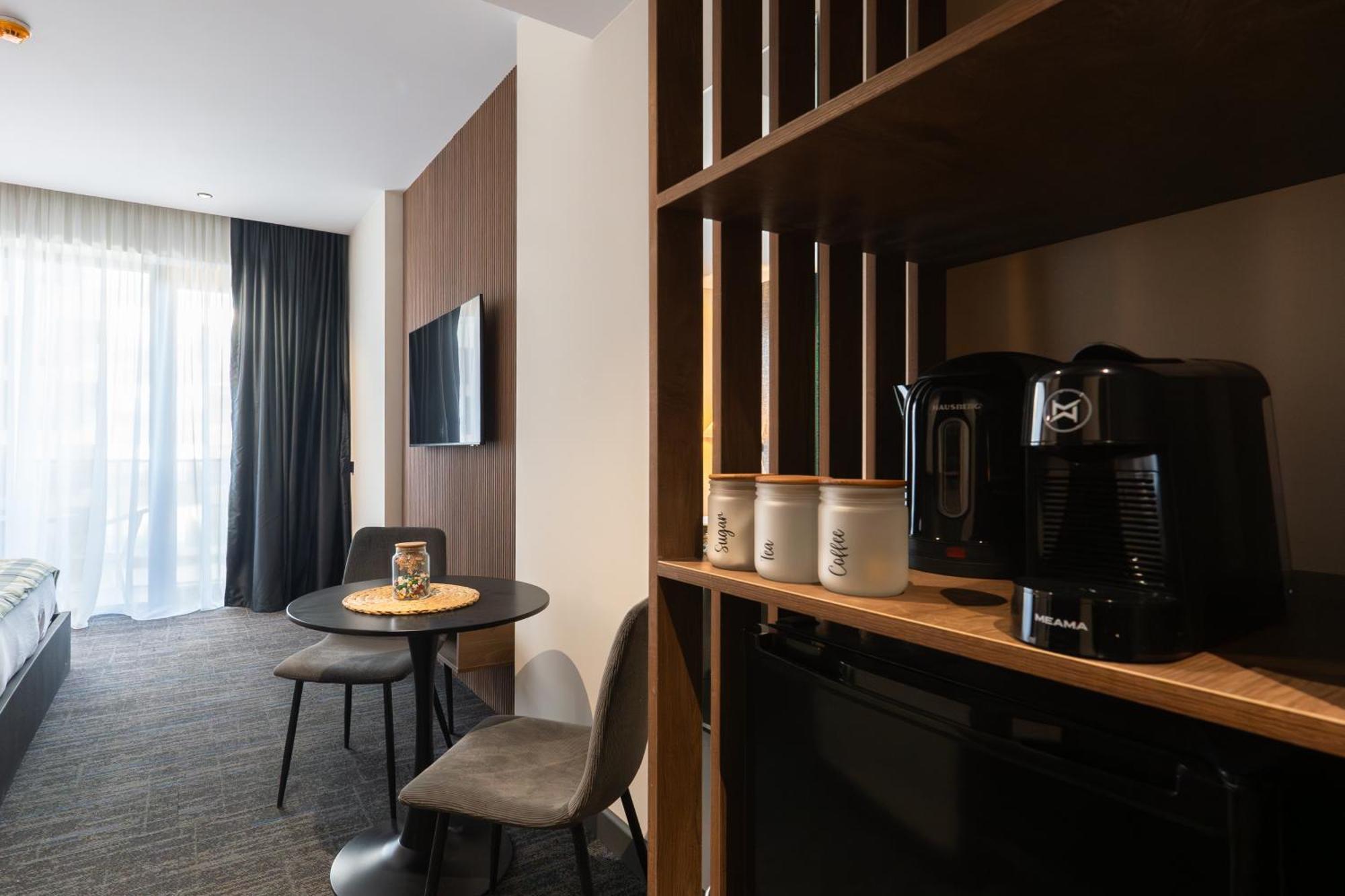 Nova Luxe Hotel & Residences Batumi Esterno foto