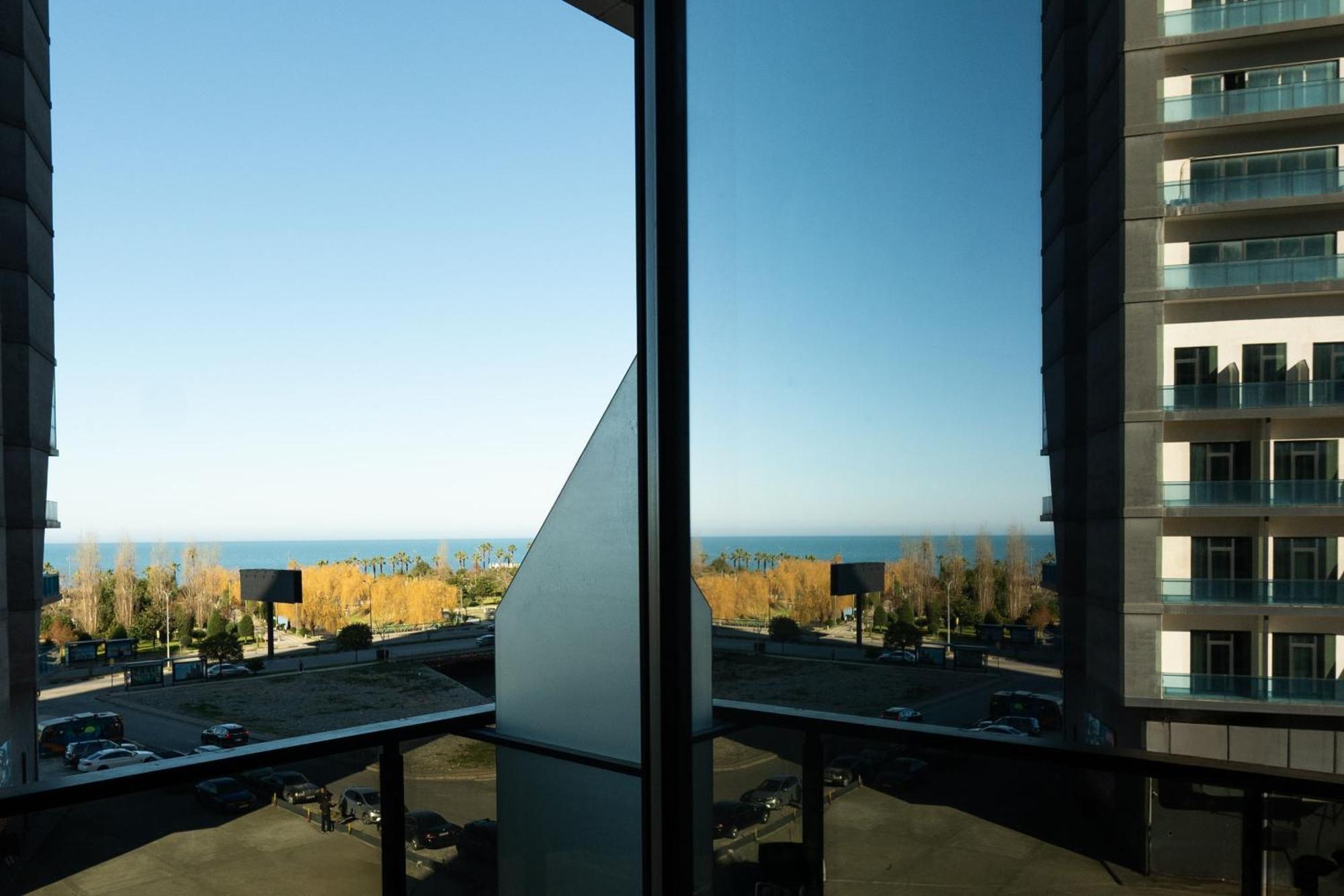 Nova Luxe Hotel & Residences Batumi Esterno foto