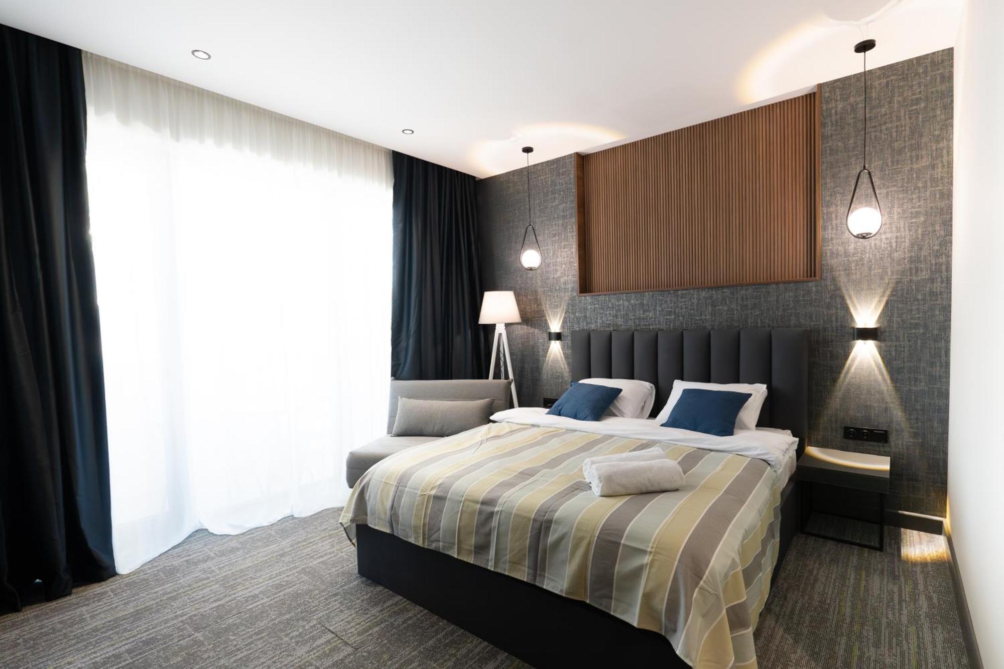 Nova Luxe Hotel & Residences Batumi Esterno foto