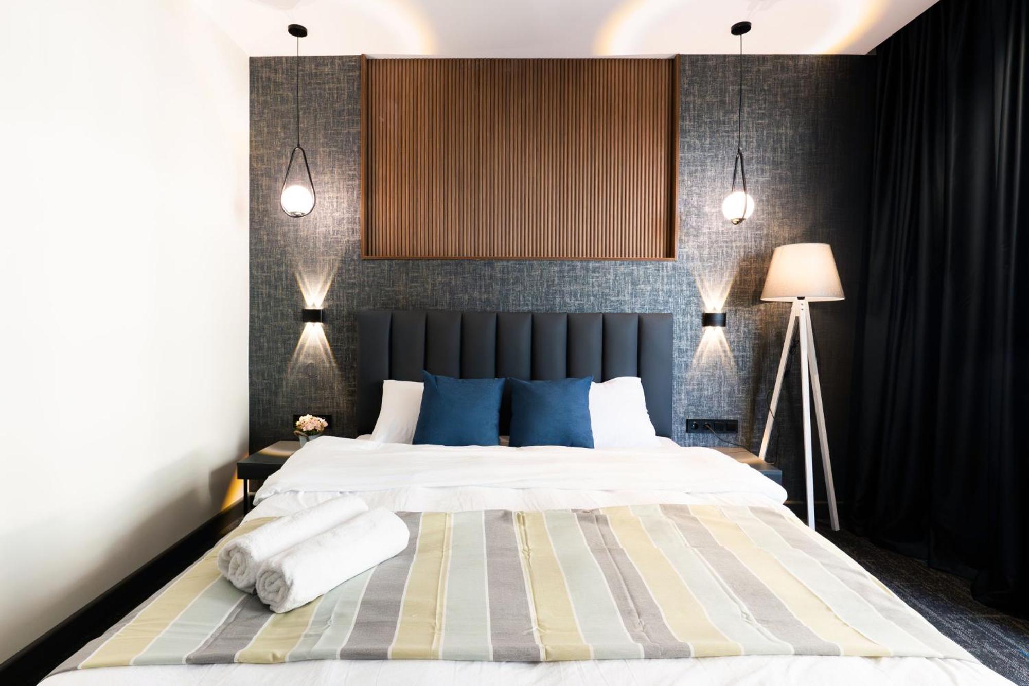 Nova Luxe Hotel & Residences Batumi Esterno foto