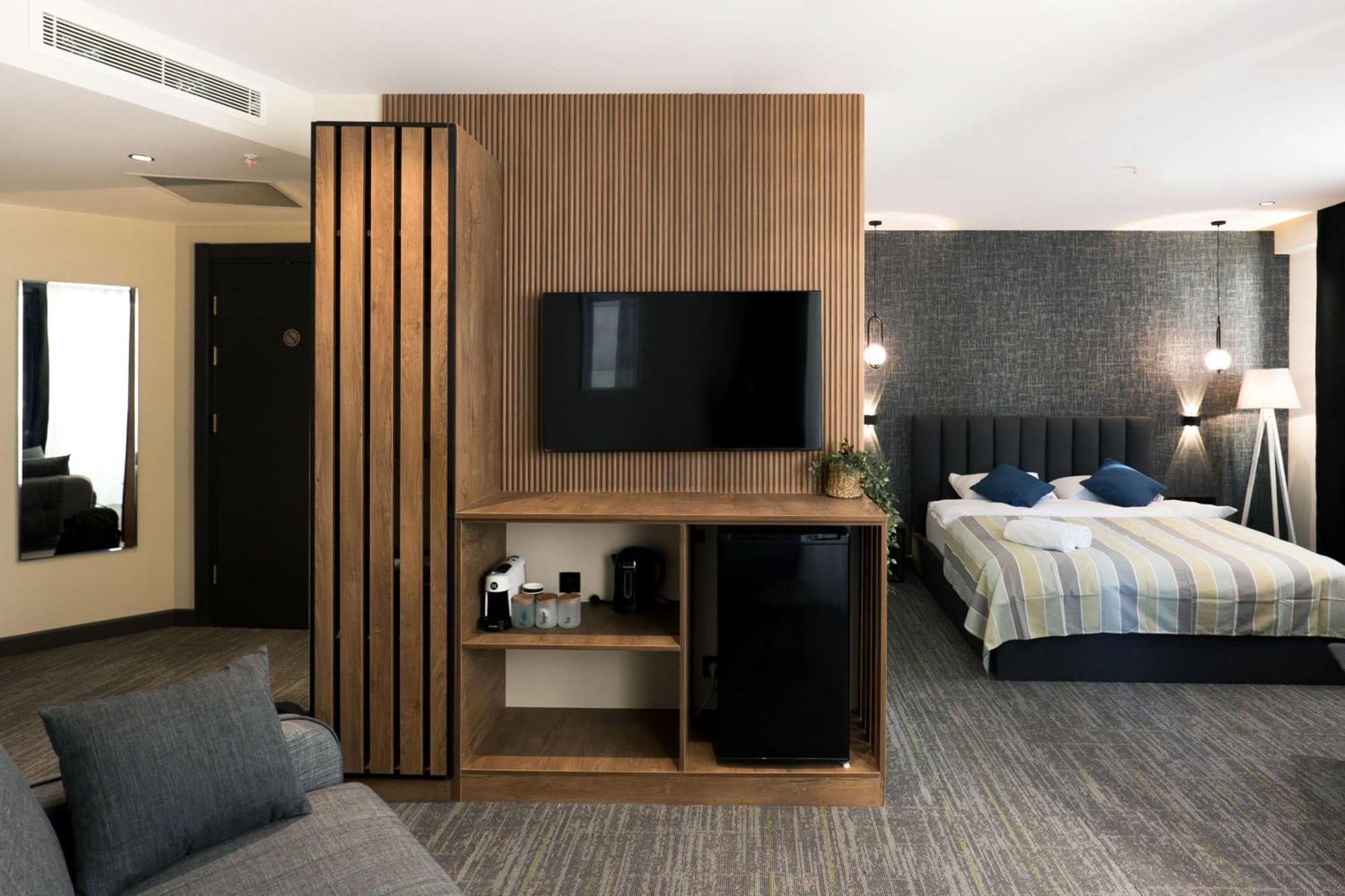 Nova Luxe Hotel & Residences Batumi Esterno foto