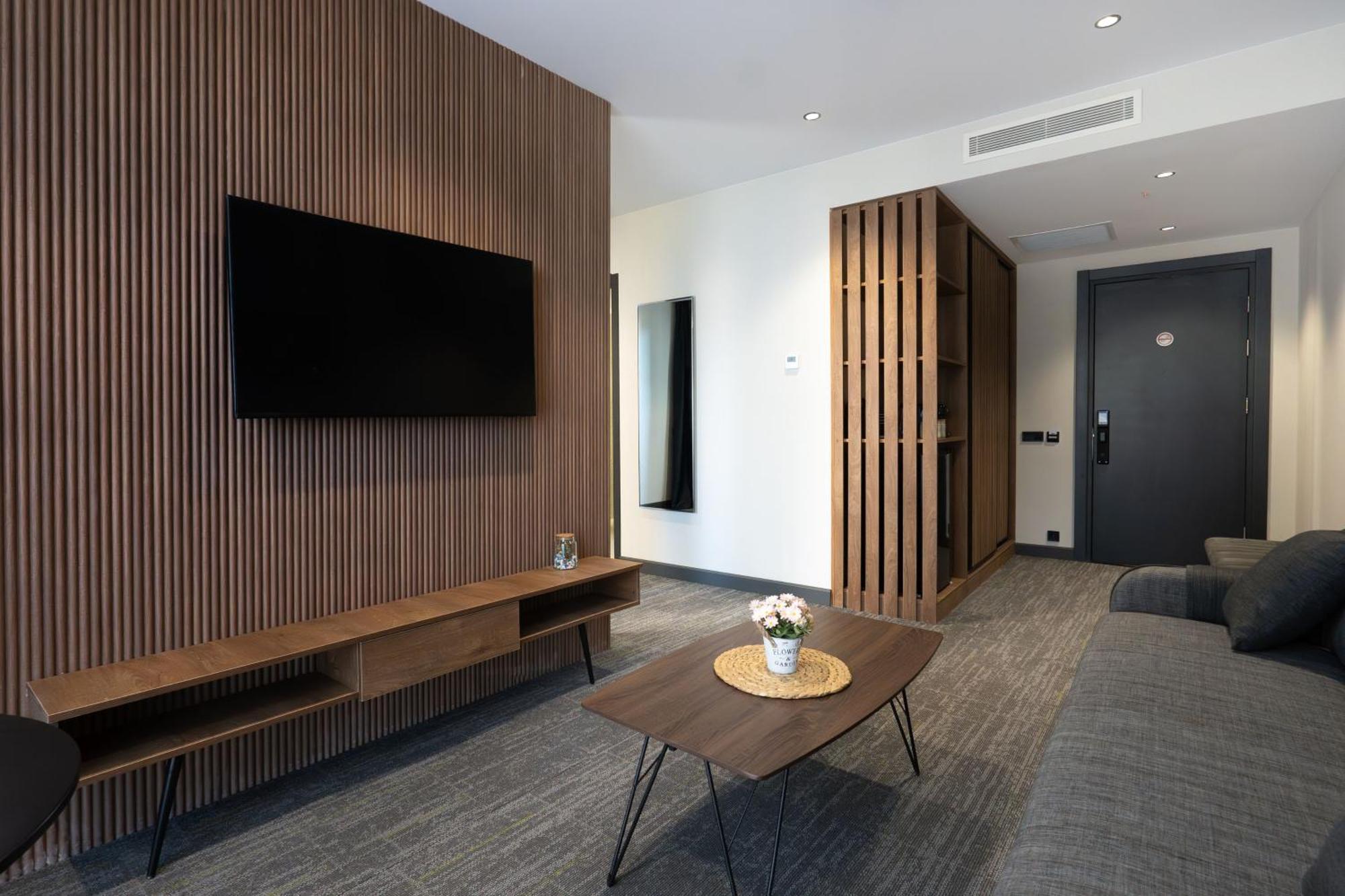 Nova Luxe Hotel & Residences Batumi Esterno foto