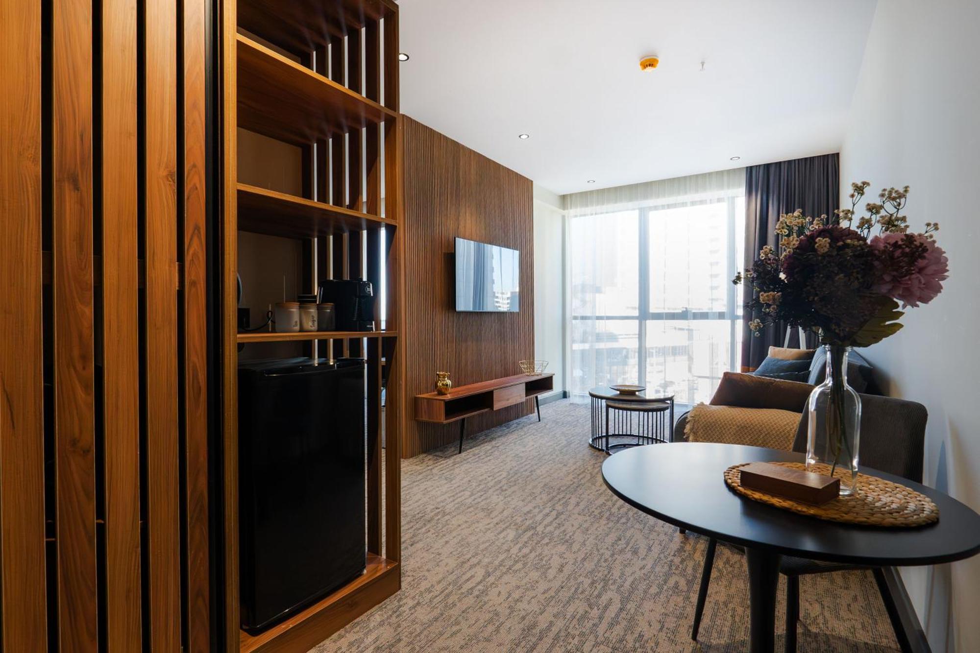 Nova Luxe Hotel & Residences Batumi Esterno foto