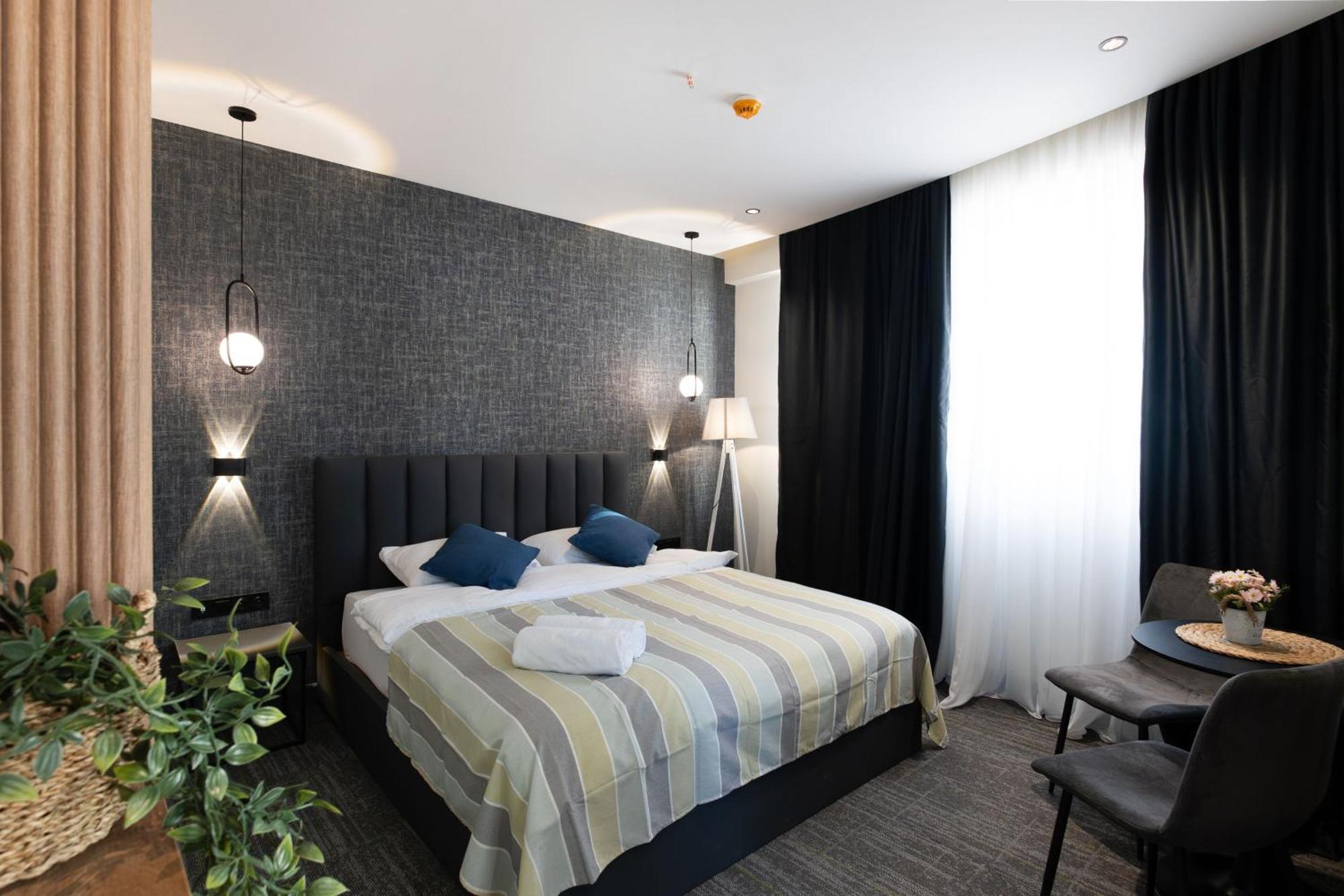 Nova Luxe Hotel & Residences Batumi Esterno foto