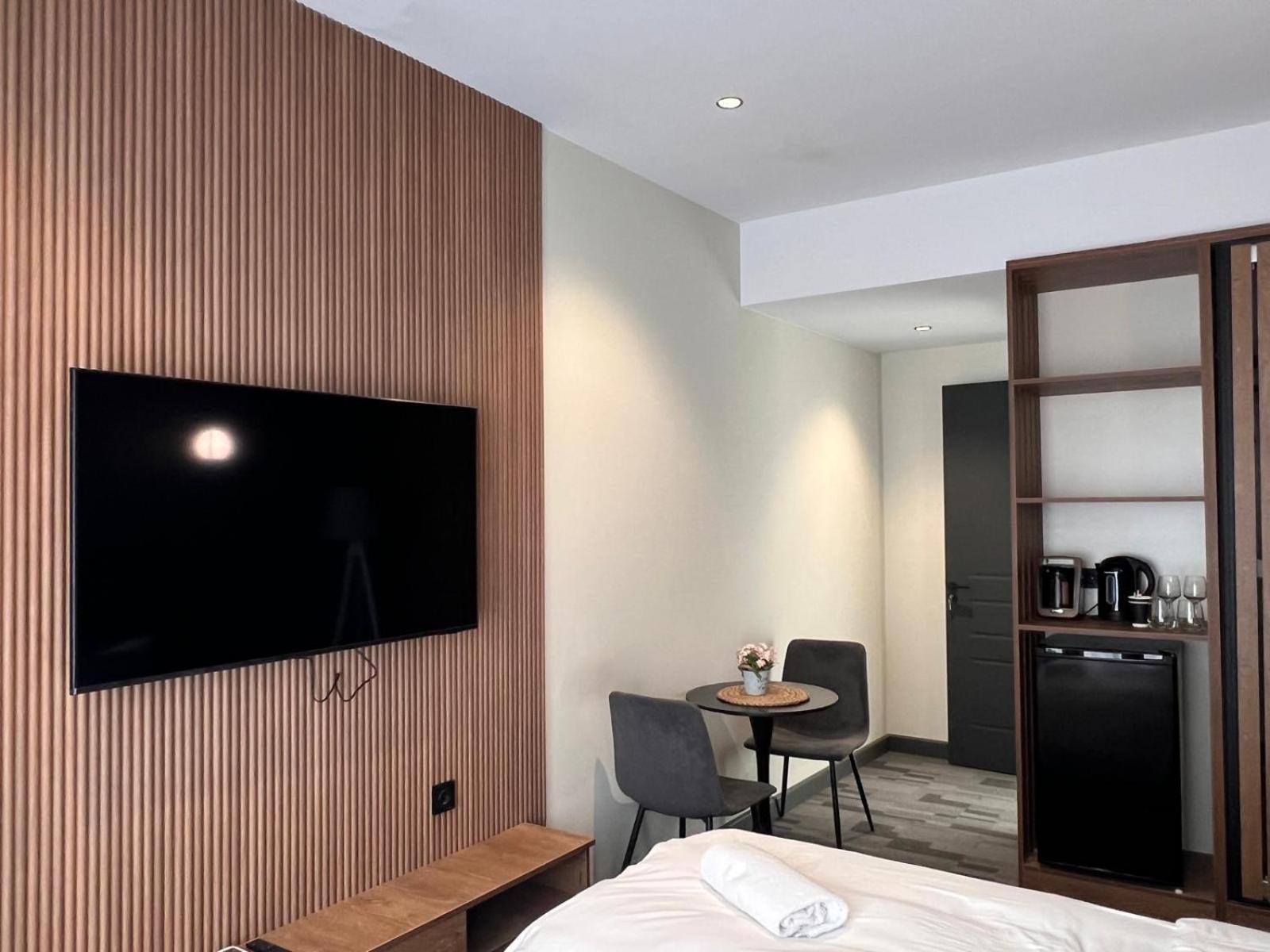 Nova Luxe Hotel & Residences Batumi Esterno foto