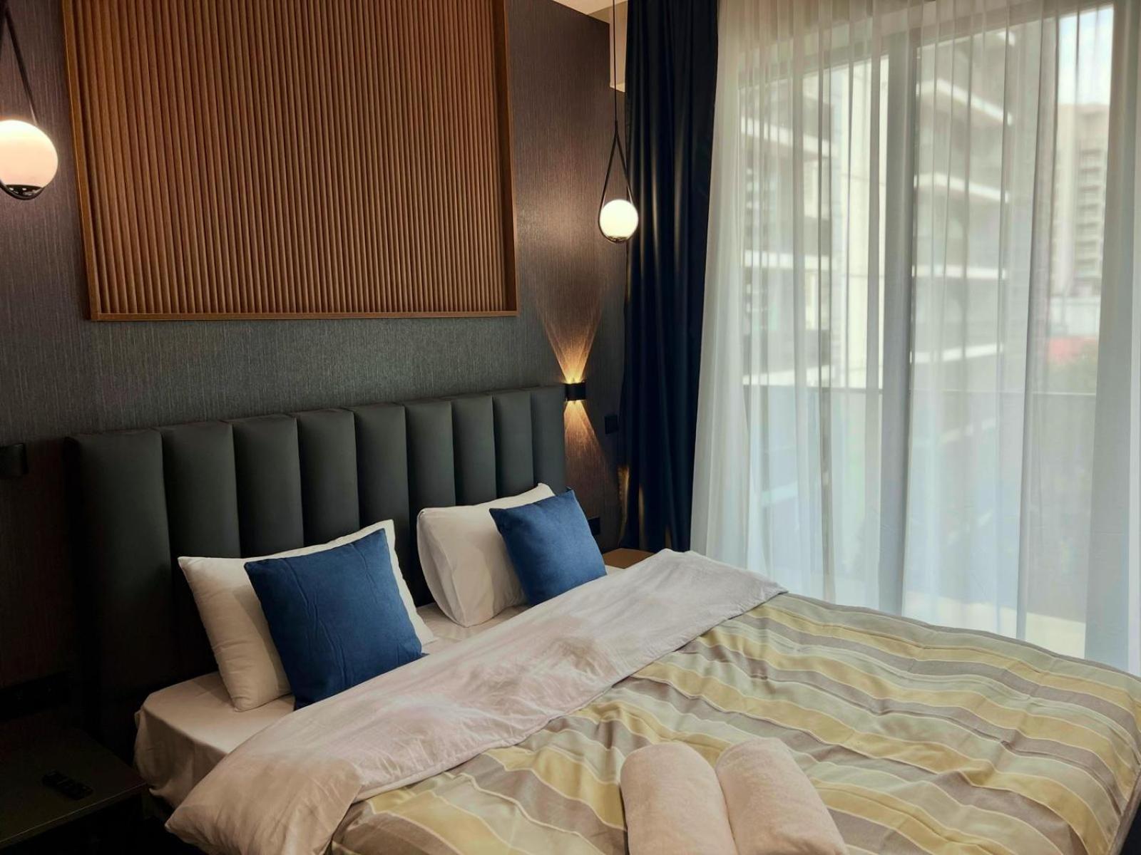 Nova Luxe Hotel & Residences Batumi Esterno foto